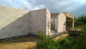 Prízemný dom z dachem kopertowym 110 m2 Poznań 15