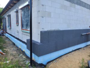 Prízemný dom z dachem dwuspadowym do 110 m2 Poznań 16