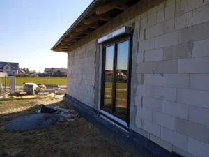 Prízemný dom z dachem kopertowym 100 m2 Poznań 15