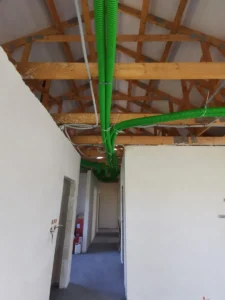 Prízemný dom z dachem dwuspadowym 120 m2 Poznań 12