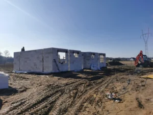 Prízemný dom z dachem dwuspadowym 120 m2 Poznań 1