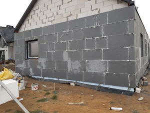 Prízemný dom z dachem dwuspadowym i garażem 80 m2 Poznań 22