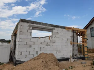 Prízemný dom z dachem dwuspadowym i garażem 80 m2 Poznań 10