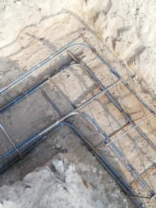 Prízemný dom z dachem dwuspadowym i garażem 80 m2 Poznań 25