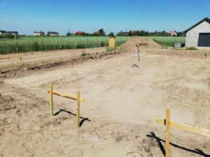 Prízemný dom z dachem dwuspadowym i garażem 80 m2 Poznań 14