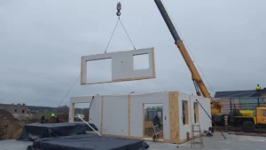 dom szkieletowy Prízemný z dachem dwuspadowym i garażem 170 m2 Poznań 13