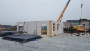 dom szkieletowy Prízemný z dachem dwuspadowym i garażem 170 m2 Poznań 3