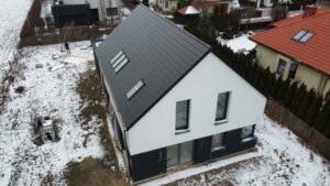 dom z użytkowym poddaszem, dachem dwuspadowym i garażem 190 m2 Warszawa 34