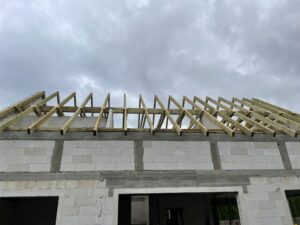 dom z użytkowym poddaszem, dachem dwuspadowym i garażem 190 m2 Warszawa 10
