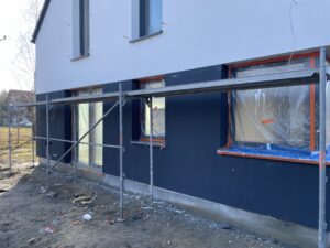 dom z użytkowym poddaszem, dachem dwuspadowym i garażem 190 m2 Warszawa 31