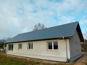 Prízemný dom z dachem dwuspadowym 110 m2 Poznań 21