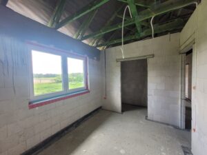 Prízemný dom z dachem dwuspadowym 110 m2 Poznań 18