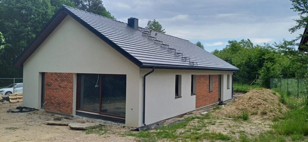 Prízemný dom z dachem dwuspadowym 160 m2 Trójmiasto