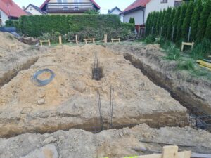 dom z użytkowym poddaszem i dachem dwuspadowym 120 m2 Warszawa 1